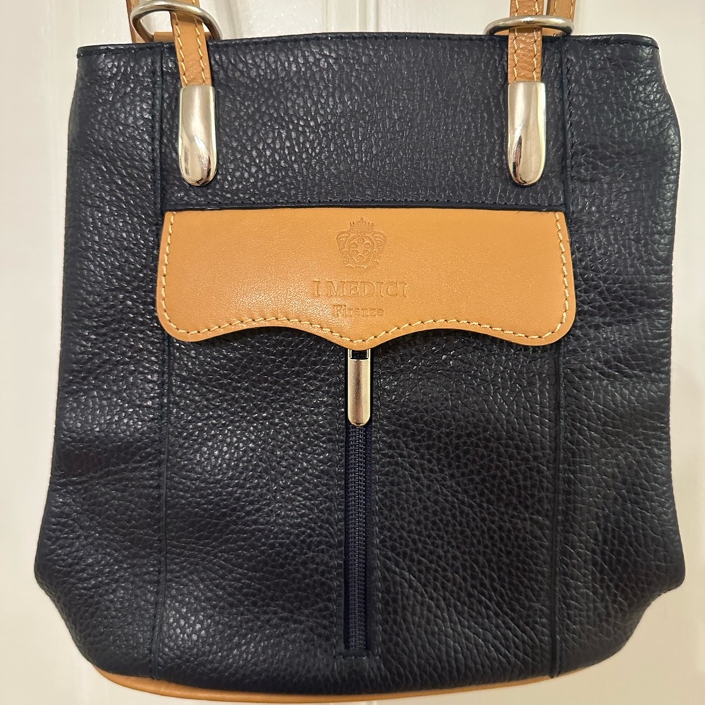 I MEDICI Navy and Tan Shoulder Bag